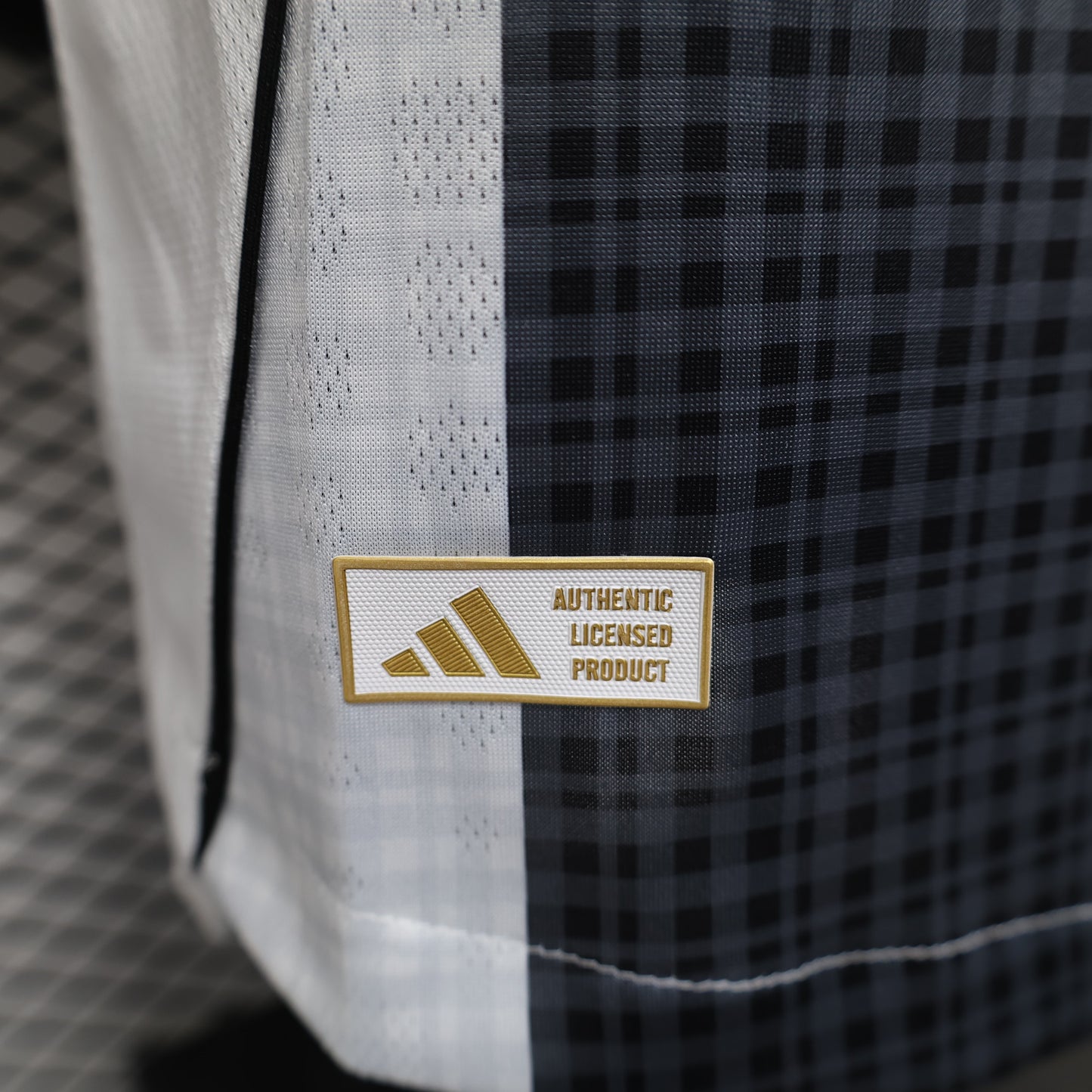 Newcastle United 25-26 Home Jersey