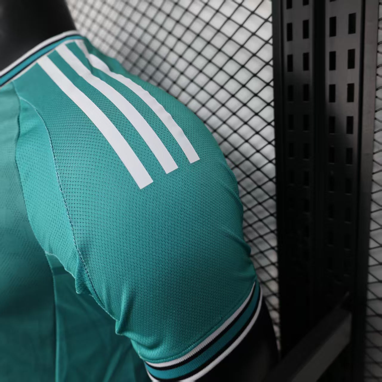 Liverpool 25-26 Third Jersey