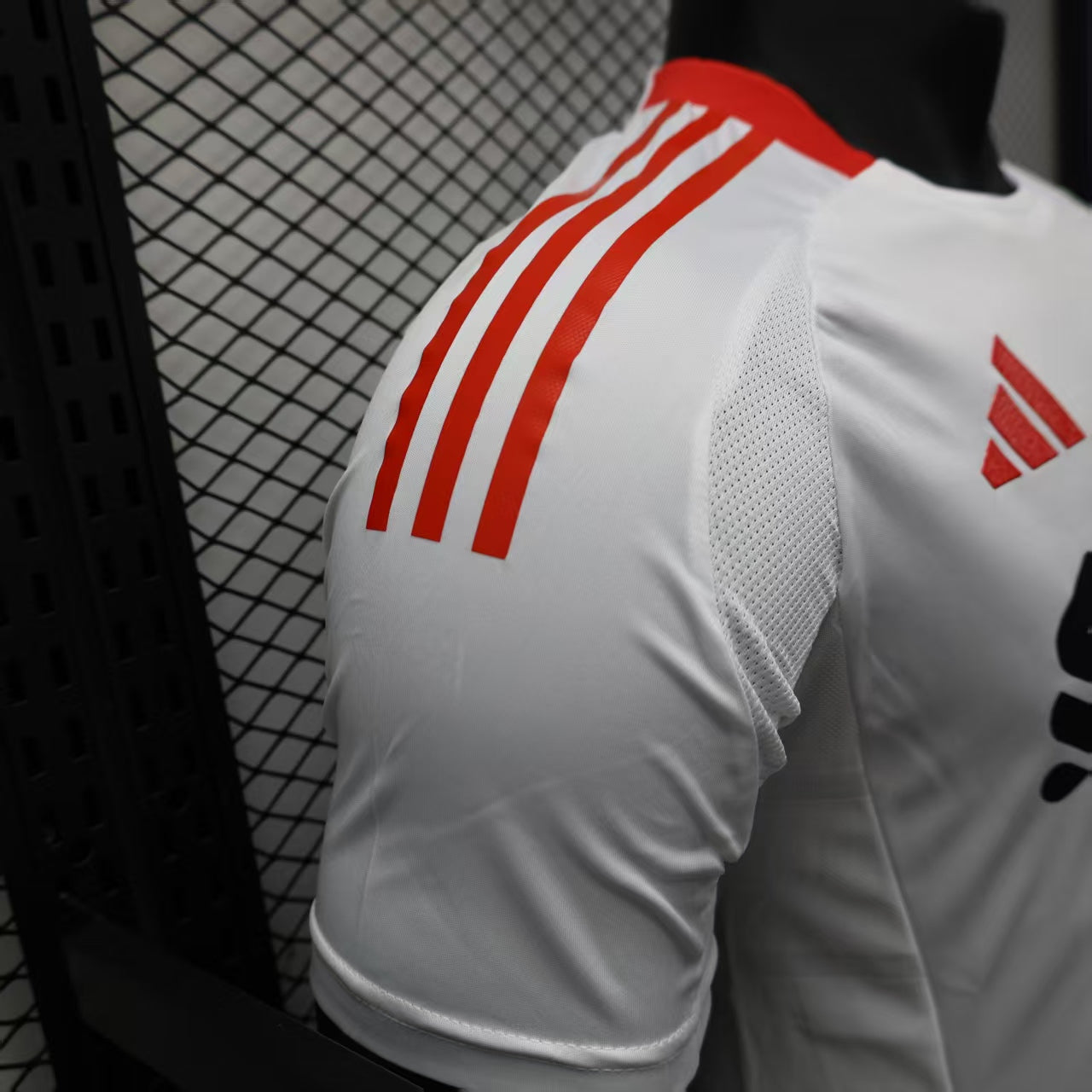 Liverpool 25-26 Away Jersey