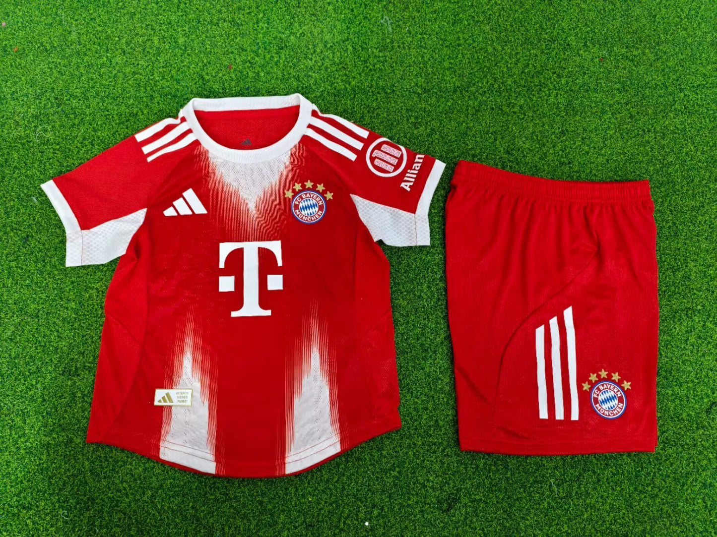 FC Bayern 25-26 Home Kid's Kit