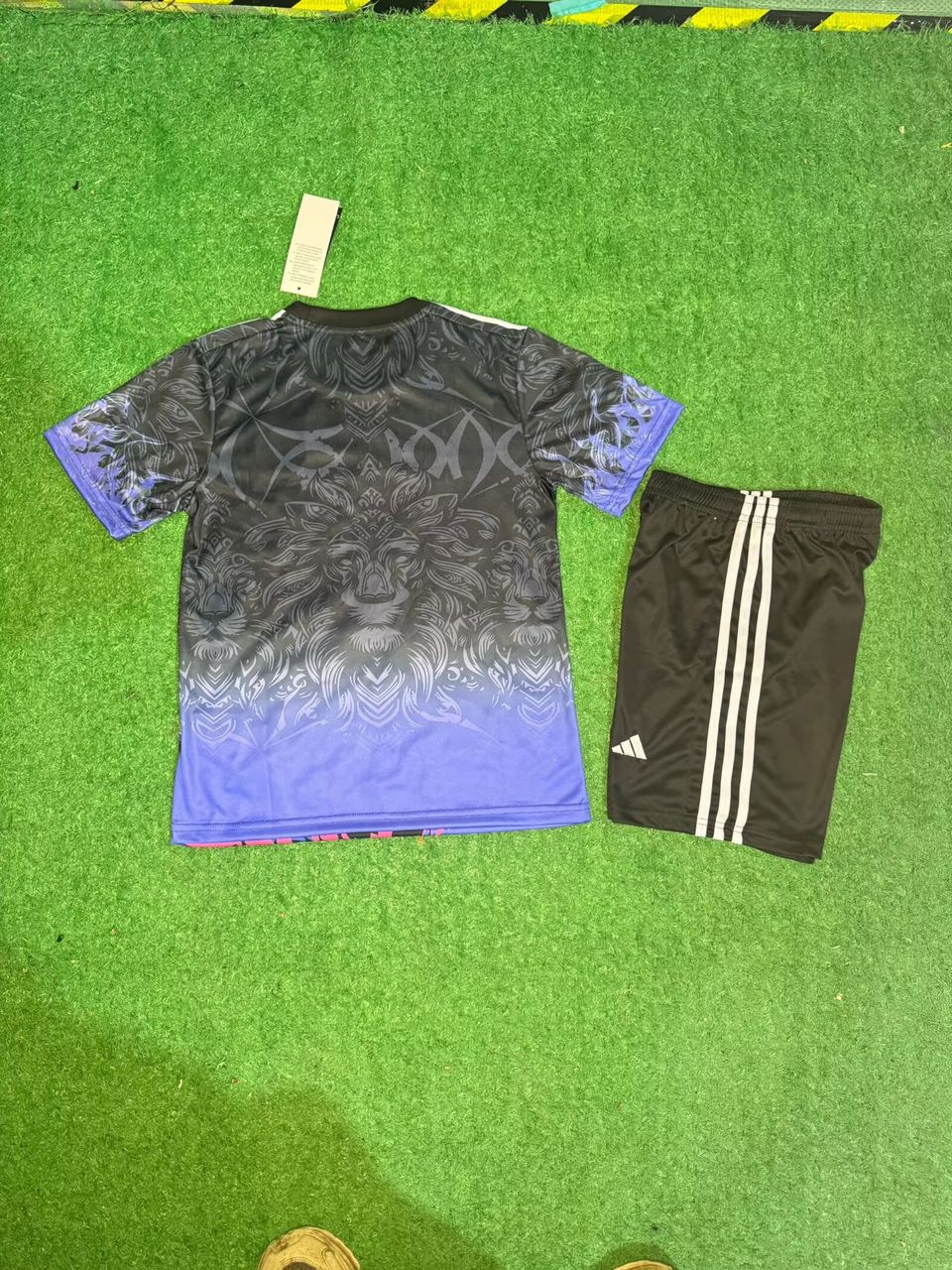 Manchester United “Force Of Nature” Kid's Kit