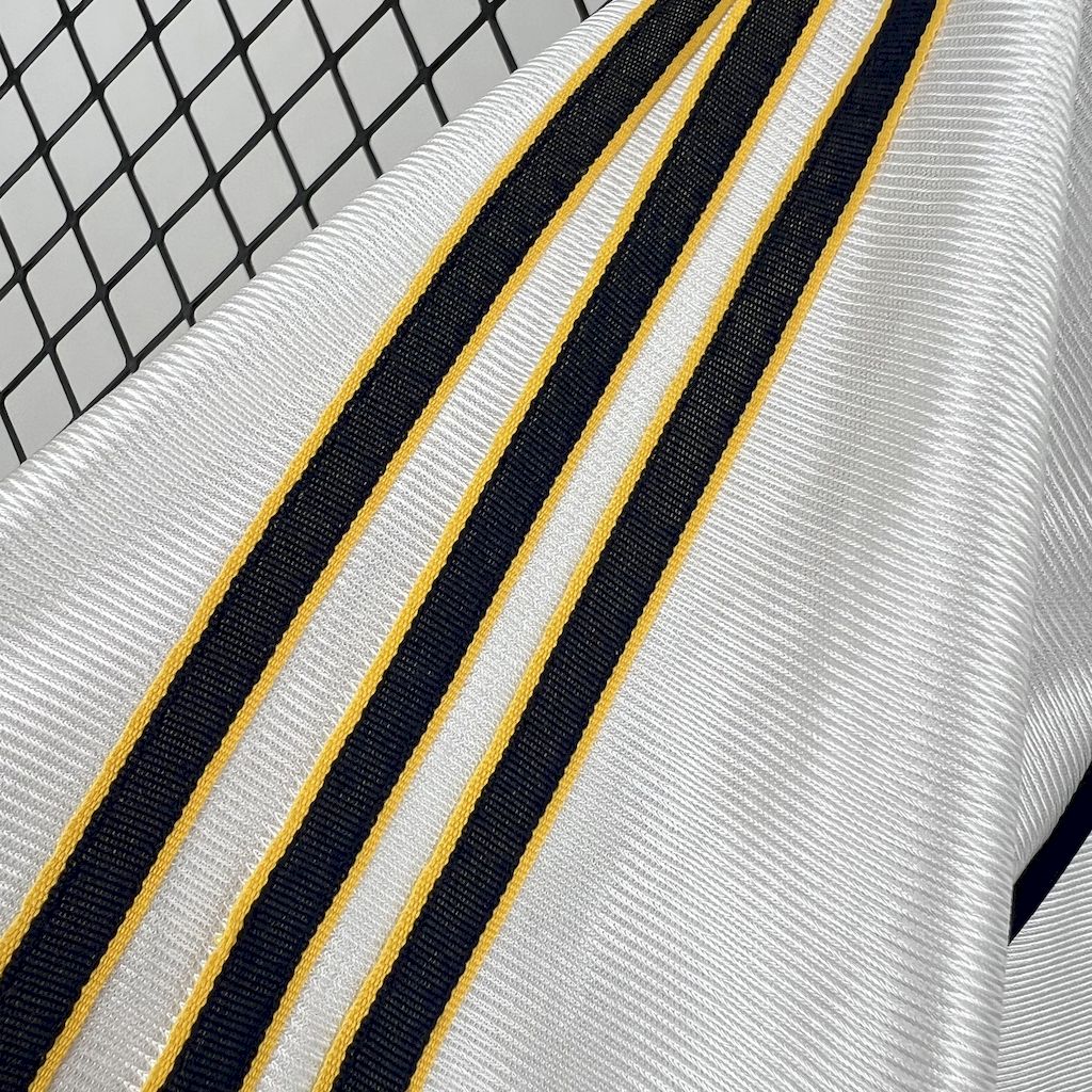Real Madrid 99-00 Home Retro Jersey