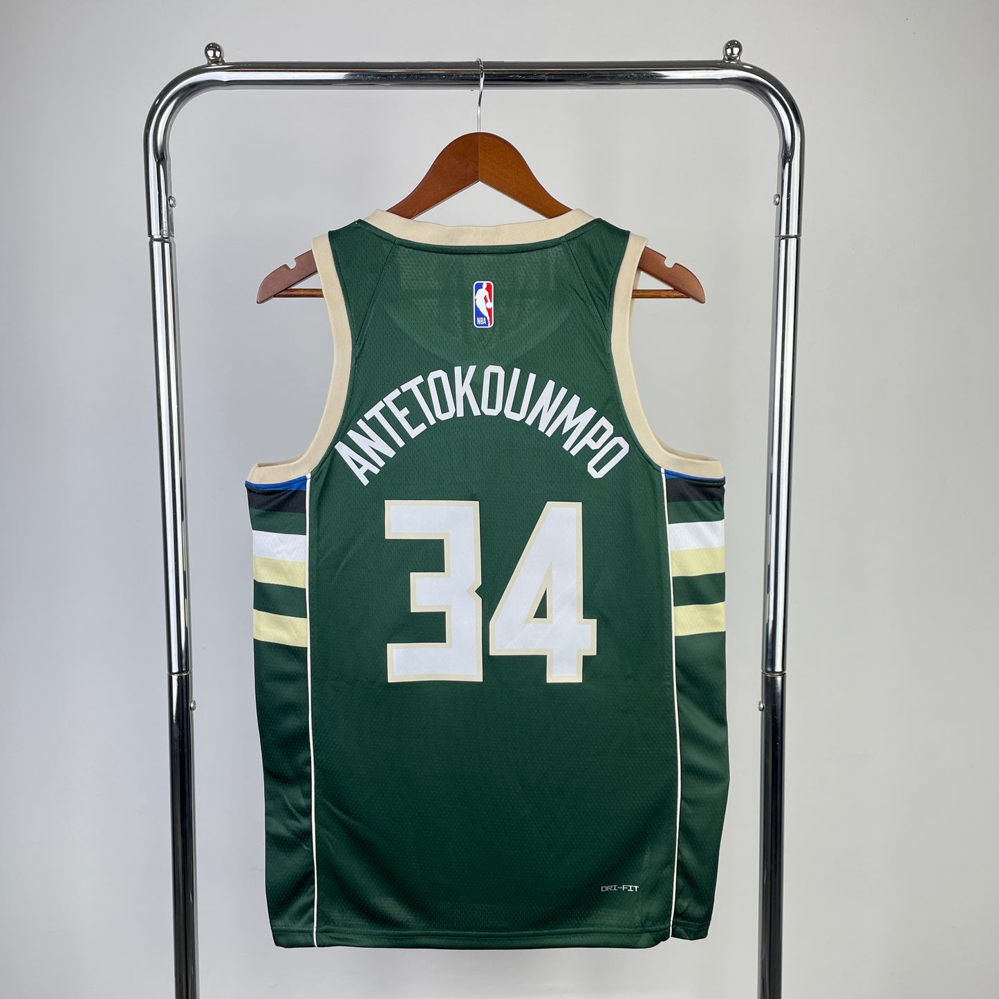 Milwaukee Bucks 23-24 Green Icon Edition Swingman Jersey
