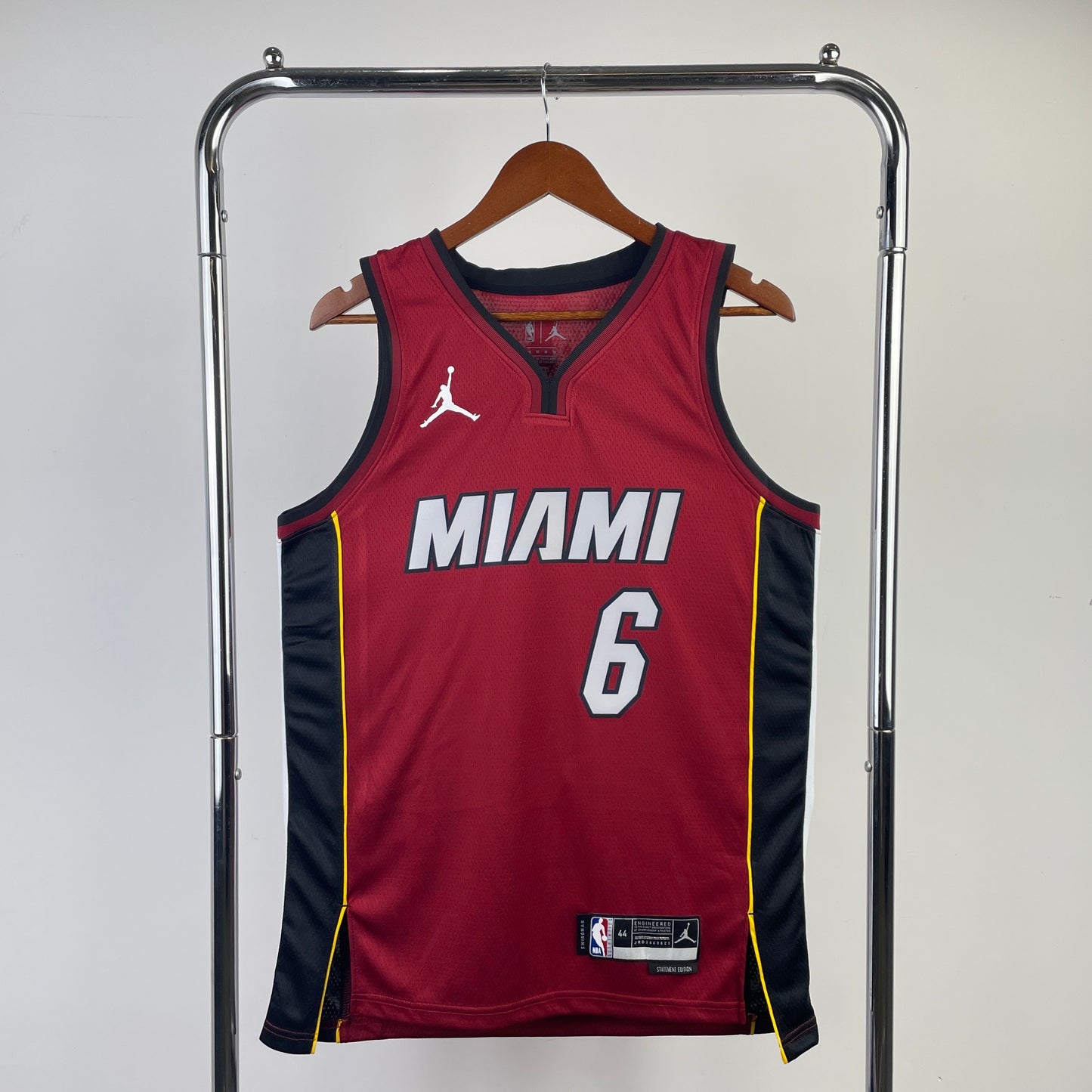 Miami Heat 23-24 Statement Edition Swingman Jersey