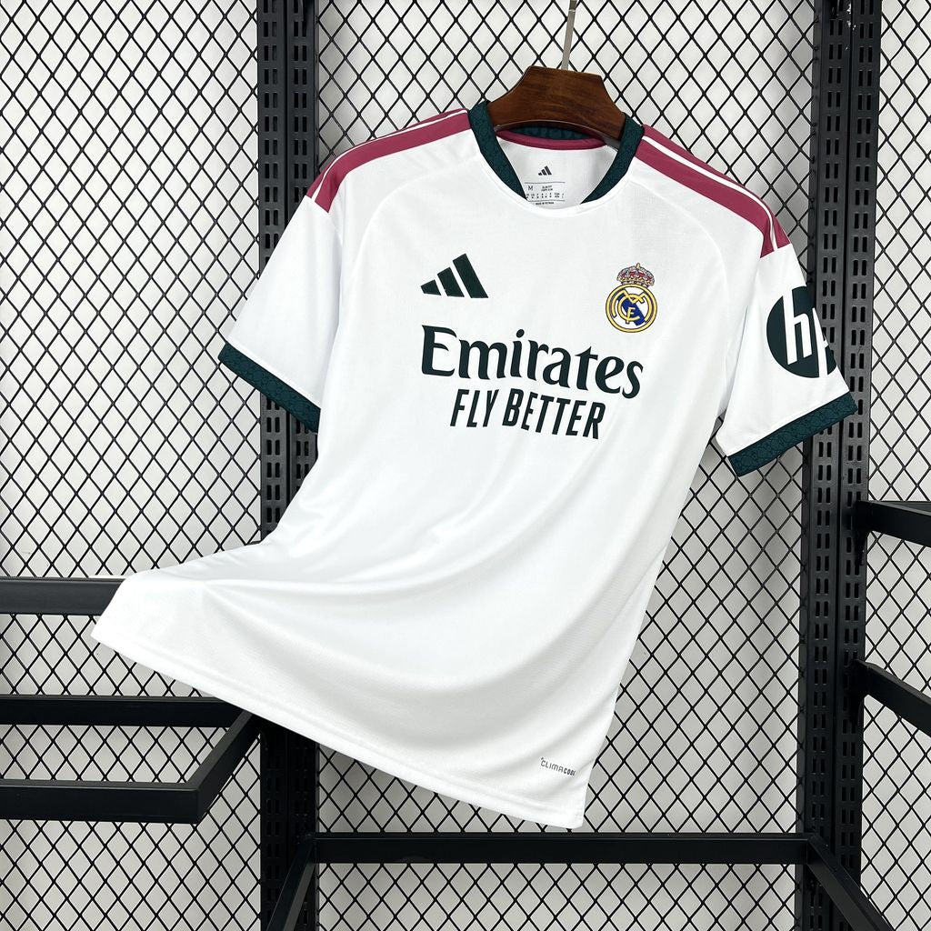 Real Madrid 26-27 Home Jersey