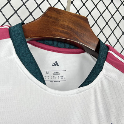 Real Madrid 26-27 Home Jersey