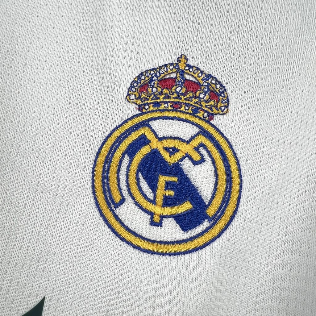 Real Madrid 26-27 Home Jersey