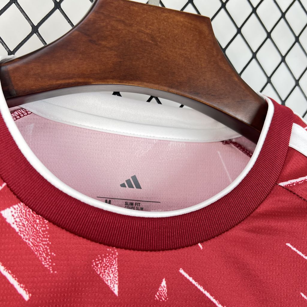Liverpool 26-27 Home Jersey