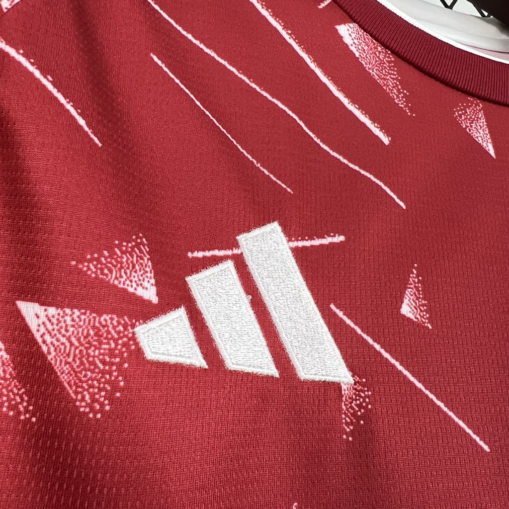 Liverpool 26-27 Home Jersey