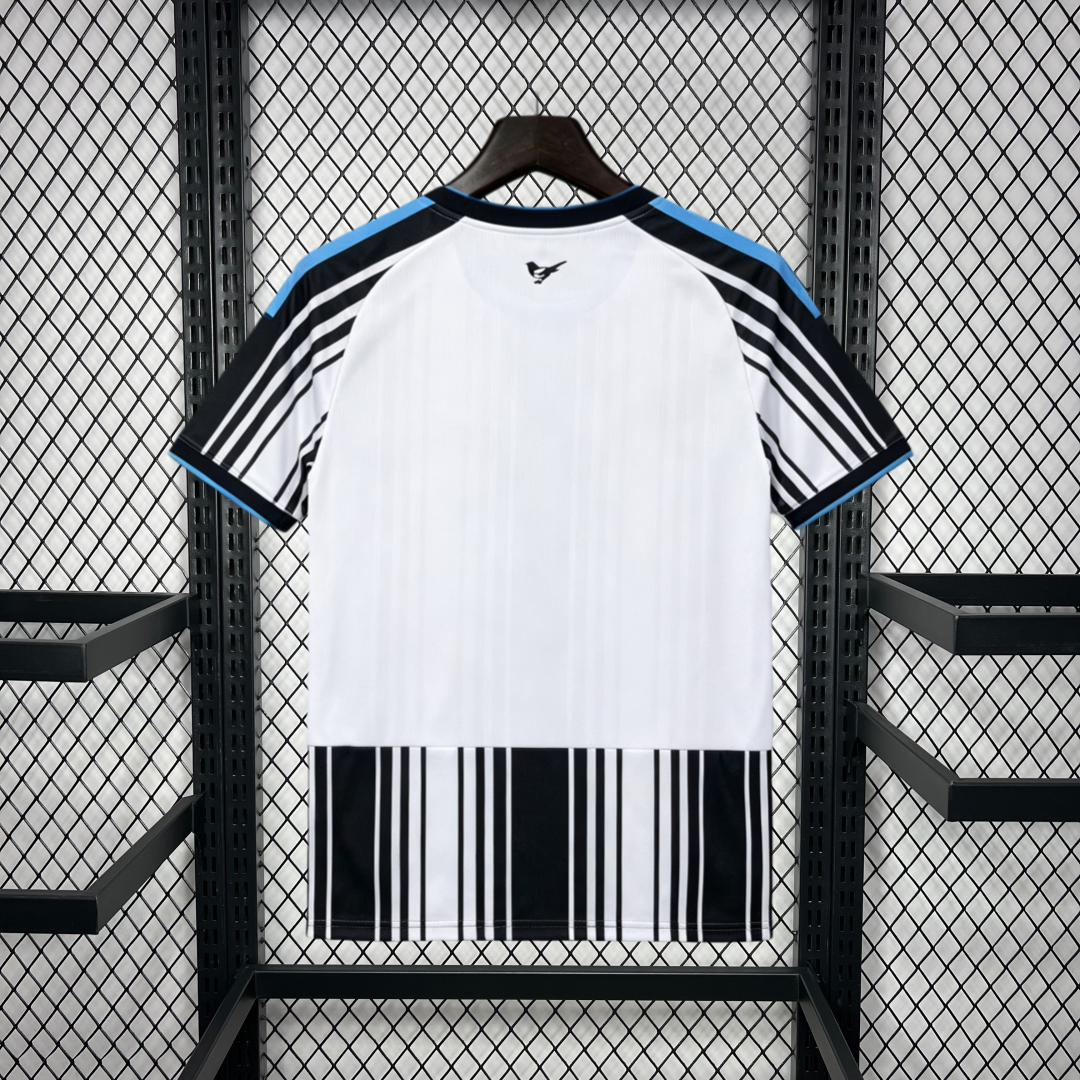 Newcastle United 26-27 Home Jersey