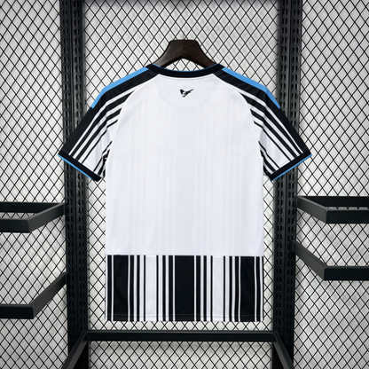 Newcastle United 26-27 Home Jersey