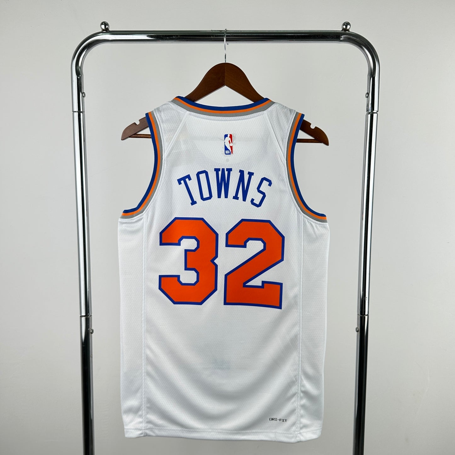 New York Knicks 24-25 White Association Edition Swingman Jersey