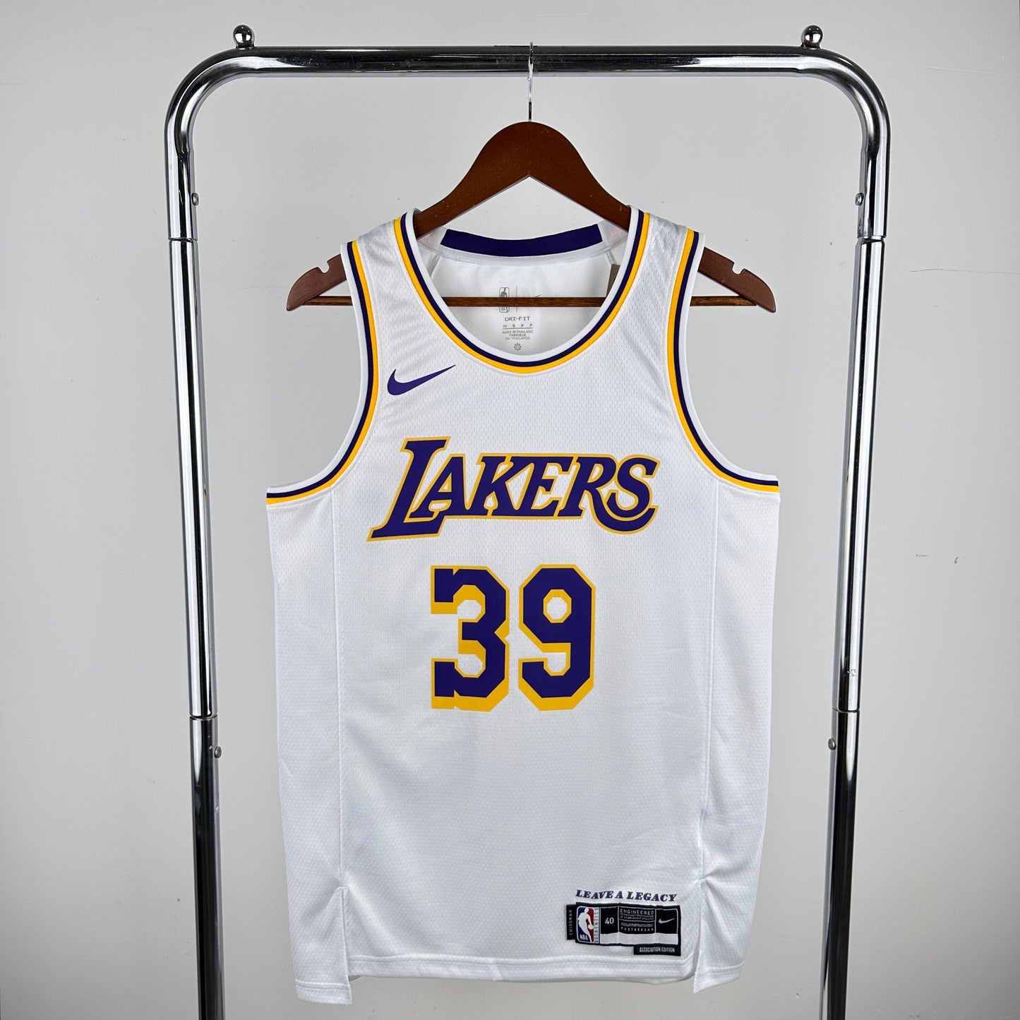 Los Angeles Lakers 22-23 White Association Edition Swingman Jersey