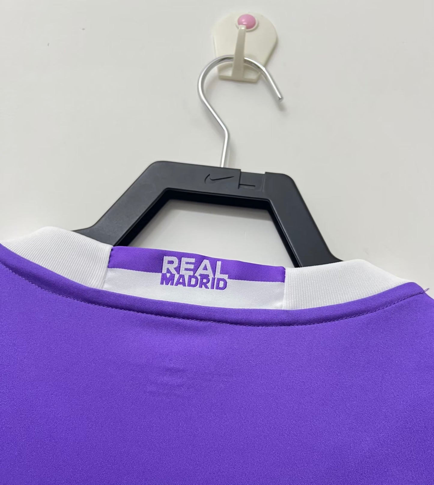 Real Madrid 16-17 Away Retro Jersey