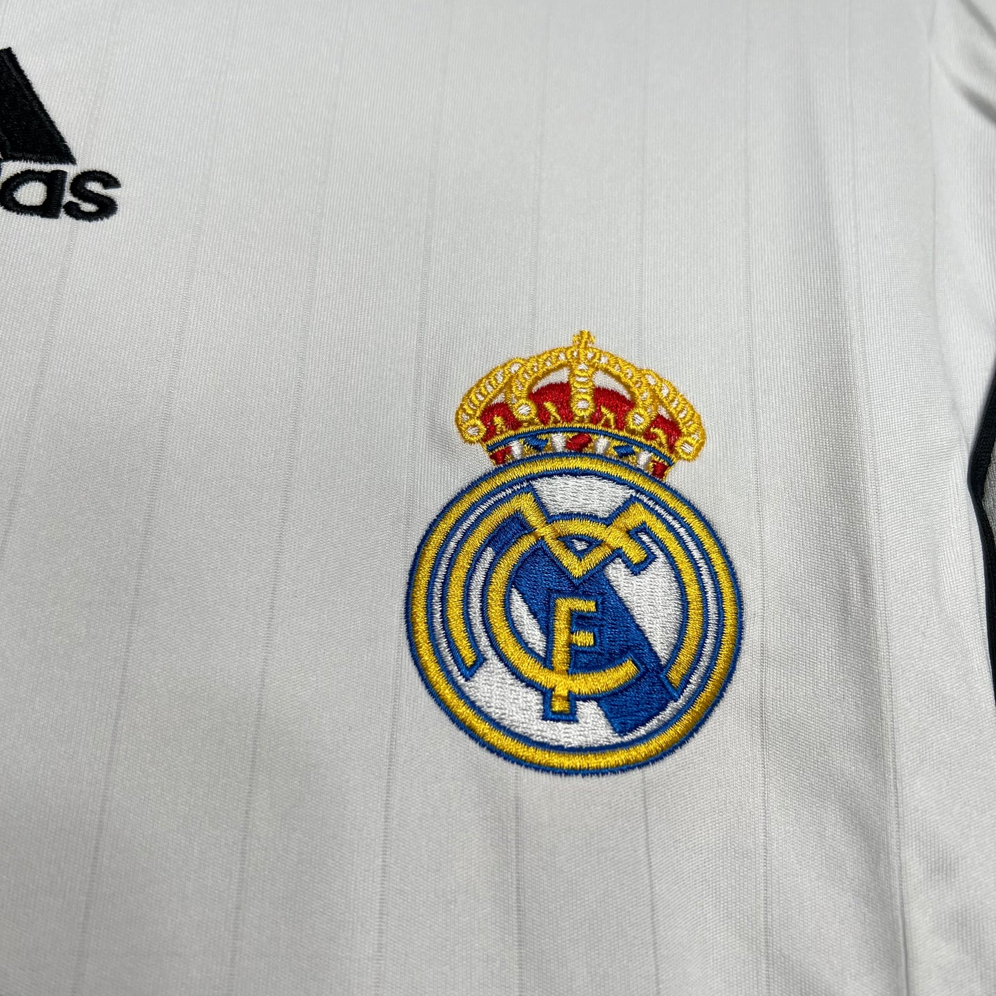 Real Madrid 06-07 Home Retro Jersey