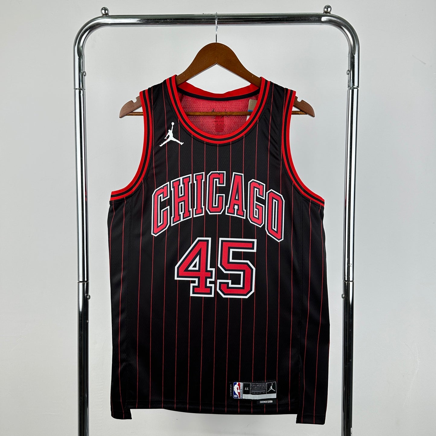 Chicago Bulls 25-26 Pinstripe Statement Edition Jersey