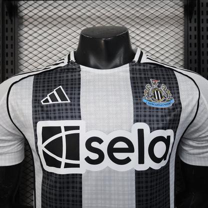 Newcastle United 25-26 Home Jersey
