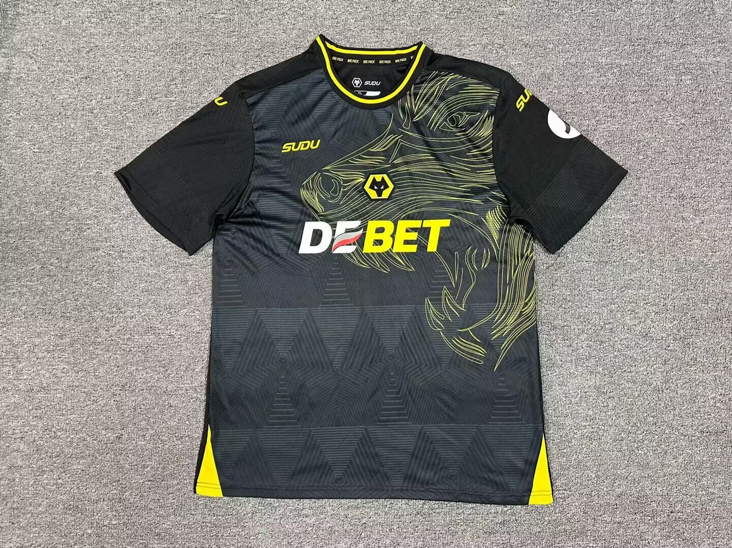 Wolverhampton 24-25 Away Jersey