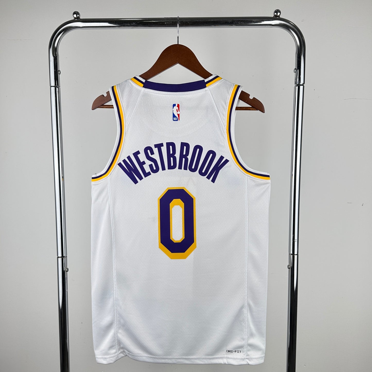 Los Angeles Lakers 22-23 White Association Edition Swingman Jersey