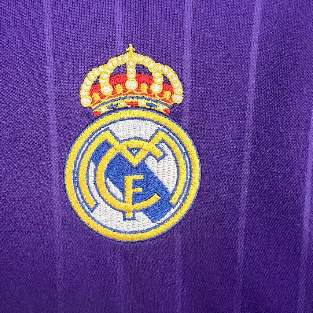 Real Madrid 06-07 Third Retro Jersey