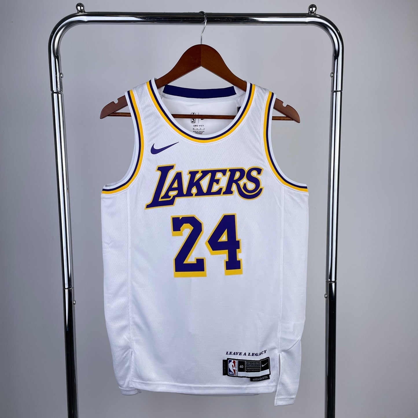 Los Angeles Lakers 22-23 White Association Edition Swingman Jersey