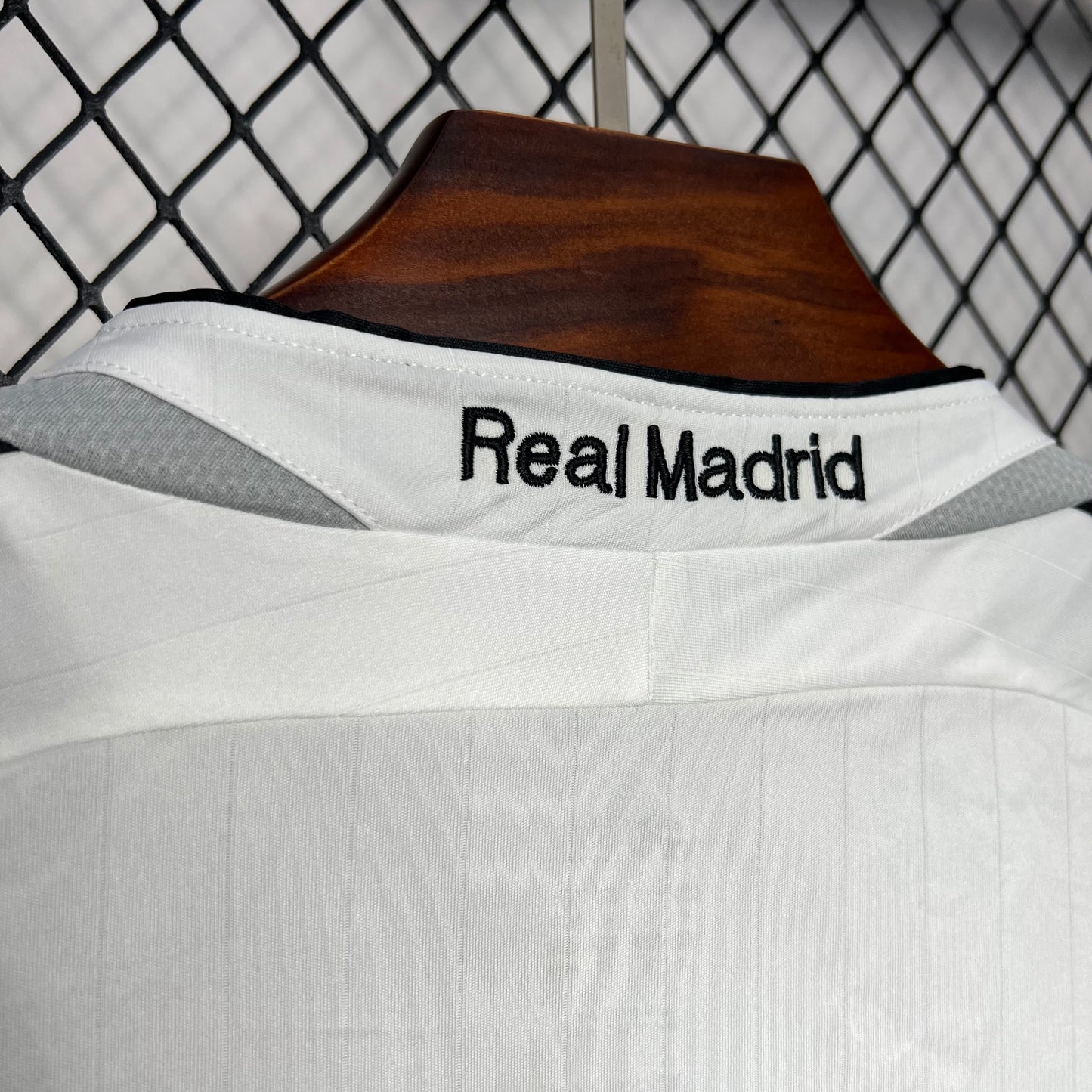 Real Madrid 06-07 Home Retro Jersey