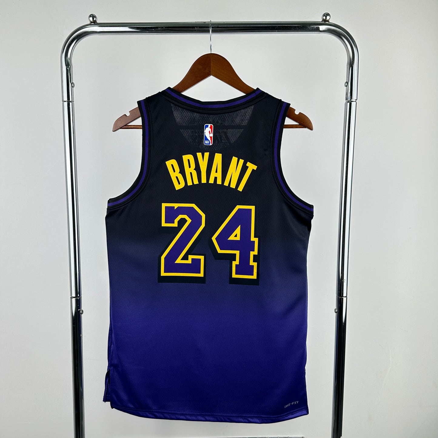 Los Angeles Lakers 24-25 City Edition Swingman Jersey